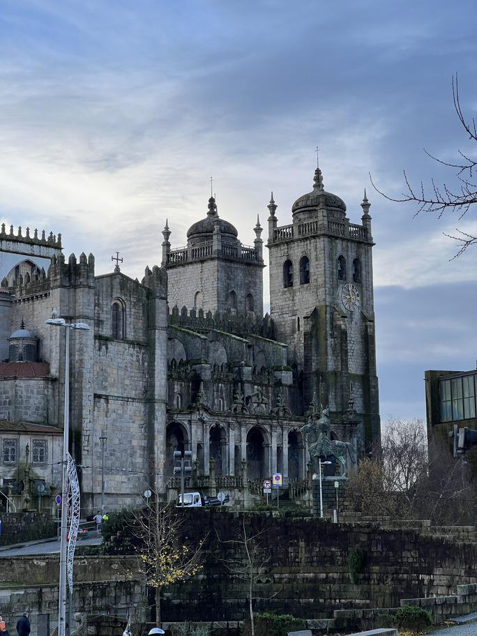 Những công trình kiến trúc lâu đời ở Bồ Đào Nha là điểm tham quan đầy hấp dẫn