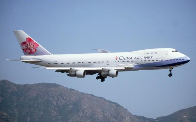 Một hành khách trên chuyến bay của China Airlines cất cánh từ Nội Bài có biểu hiện bất thường