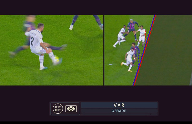 VAR xác nhận Marco Asensio đã ở dưới Jules Kounde khiến bàn thắng nâng tỷ số lên 2-1 cho Real trước Barca ở phút 81 bị hủy