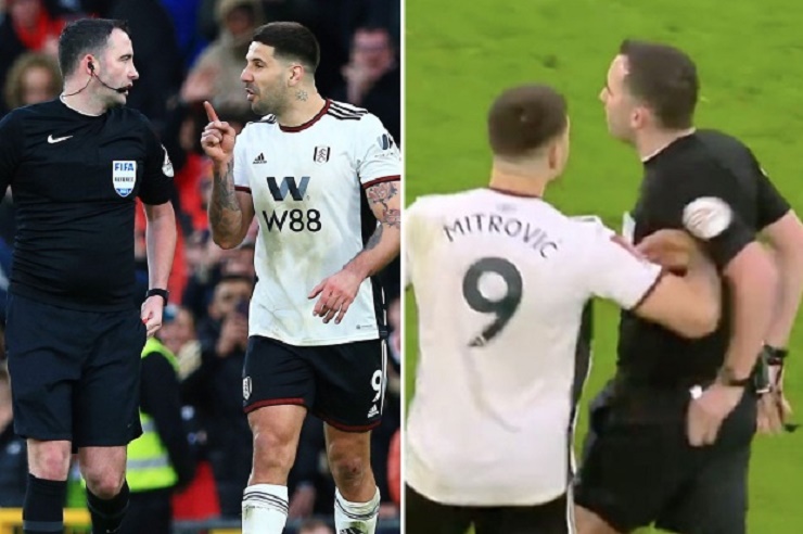 Mitrovic của Fulham bị đuổi khỏi sân vì phản ứng không đẹp