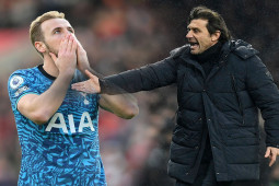 Tottenham lại rơi điểm: Conte nổi điên, dành 10 phút ”tổng sỉ vả” cầu thủ