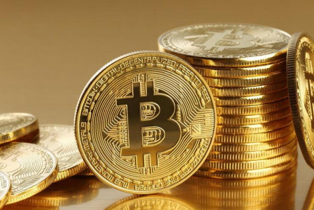 “Gần như đã chết”, Bitcoin bất ngờ tăng vọt khó tin