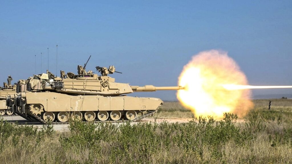Xe tăng Mỹ và Anh có khả năng bắn đạn xuyên giáp chứa uranium nghèo, tạo ra lợi thế khi đối đầu với các xe tăng đối phương.