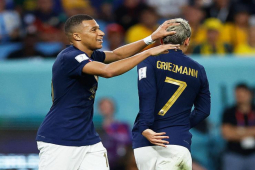 Mbappe ”làm trùm” ĐT Pháp, Deschamps nói gì về tin đồn mâu thuẫn nội bộ