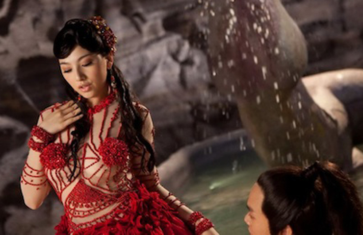 Trong phim, sao nữ vào vai Thụy Châu - một trong những cô bồ của nam chính.
