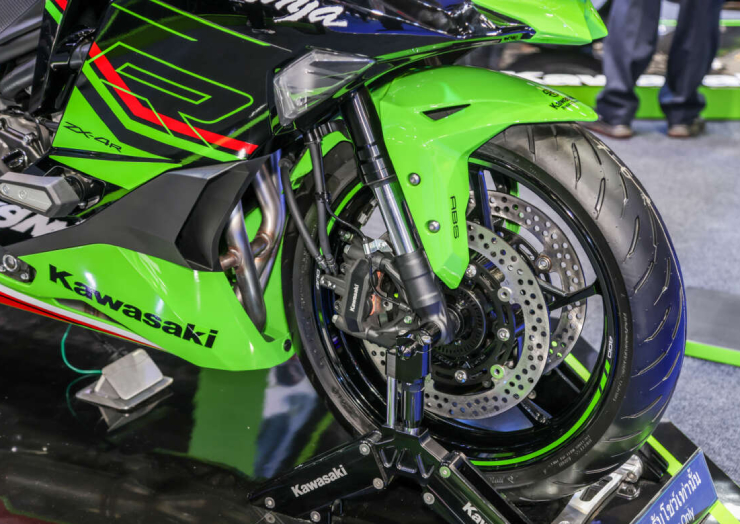 2023 Kawasaki ZX-4R trình làng, giá từ hơn 220,8 triệu đồng - 3