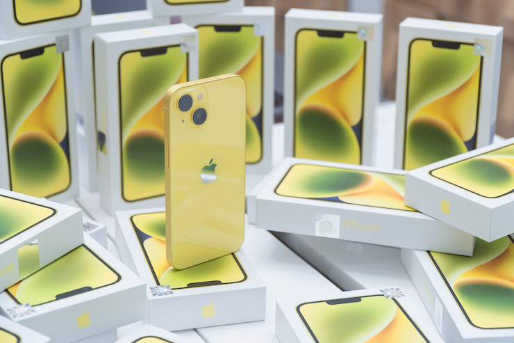 iPhone 14 màu vàng mới được kỳ vọng sẽ “hot” như màu tím của bộ đôi cao cấp.
