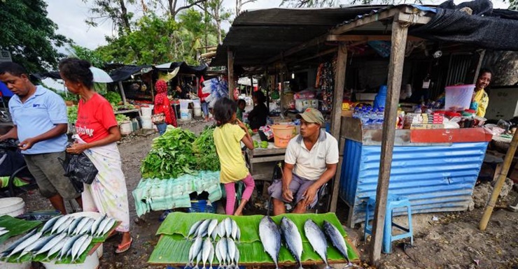 Timor Leste&nbsp;trở thành quốc gia nghèo nhất thế giới sau 2 thập kỷ tách khỏi Indonesia. Sau khi tách ra khỏi Indonesia, cơ sở hạ tầng gần như bị tàn phá.
