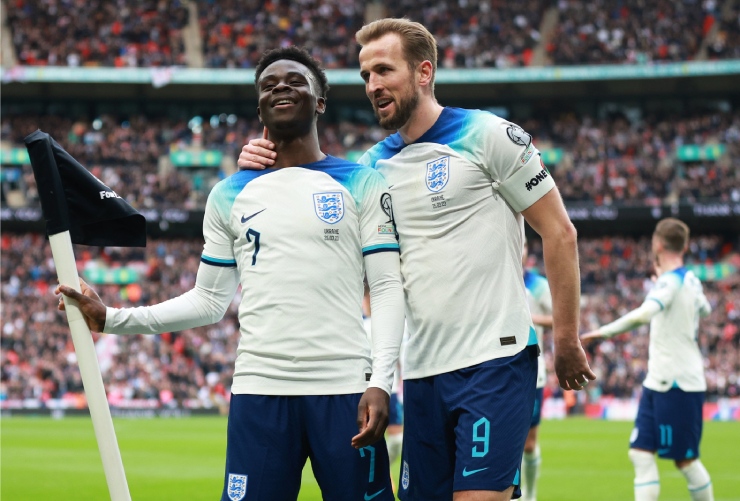 Saka, Harry Kane tỏa sáng giúp ĐT Anh thắng dễ