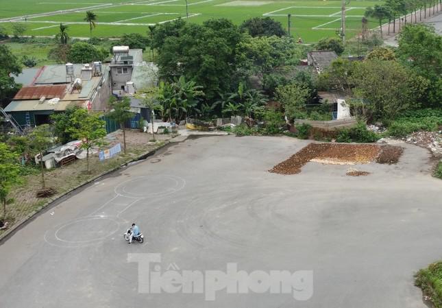 Nhiều tuyến phố bị cụt đường kết nối, vắng xe qua lại đã được đặt tên để thành phố Hà Nội quản lý, trong đó có các tuyến phố như phố Mai Chí Thọ, phố Sài Đồng, phố Đoàn Khê, phố Vạn Hạnh...