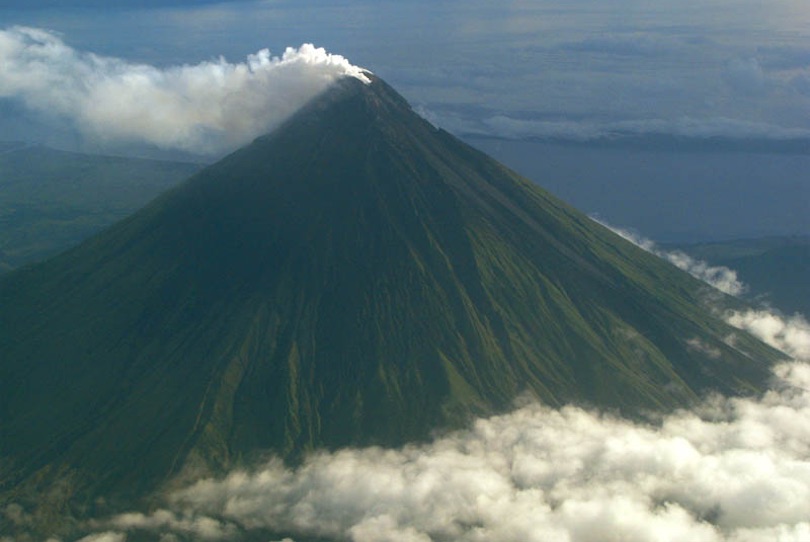 Chiêm ngưỡng 12 núi lửa đẹp nhất thế giới - 2