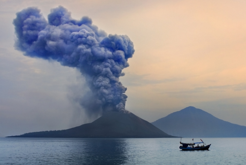 Chiêm ngưỡng 12 núi lửa đẹp nhất thế giới - 9