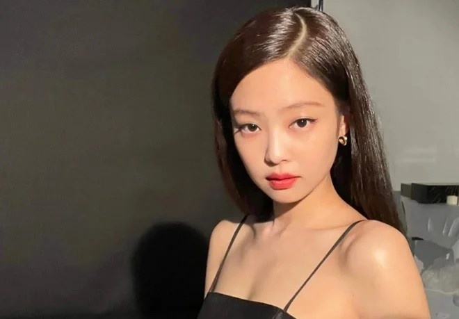 Kim Jennie (Black Pink) ăn gì trong một ngày để có thân hình vạn người mê? - 1