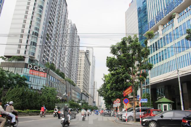 Dự báo, trong năm 2023, giá bán chung cư sơ cấp tại Hà Nội sẽ tiếp tục tăng trung bình từ khoảng 3 - 8%. (Ảnh: Lộc Liên)
