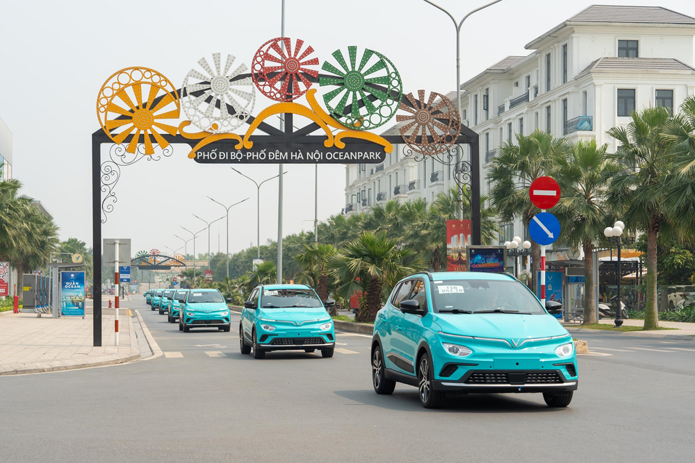 Khám phá màu xanh đặc biệt của hãng Taxi Xanh SM - 6