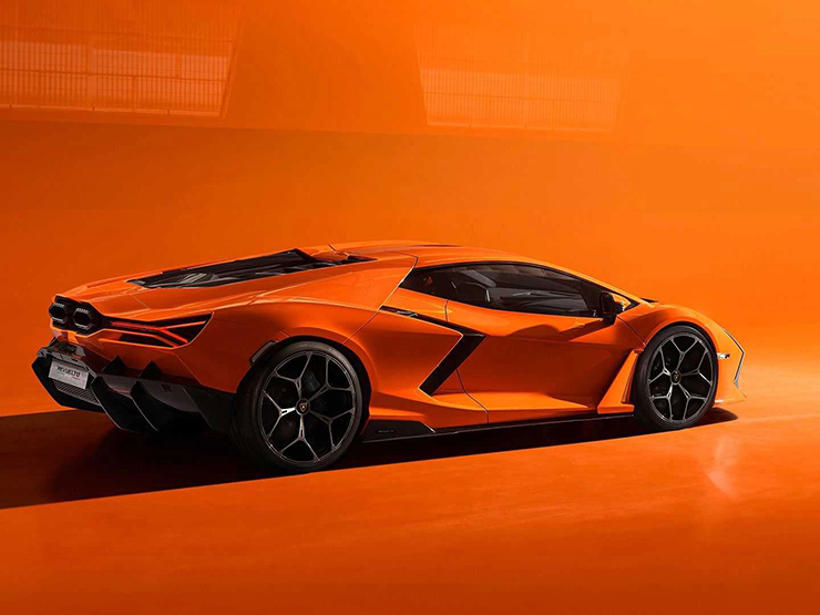 Siêu xe Lamborghini Revuelto ra mắt toàn cầu, sử dụng động cơ lai mạnh nhất lịch sử - 5