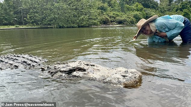 Cô gái làm công việc khiến đàn ông sợ không dám hẹn hò - 4