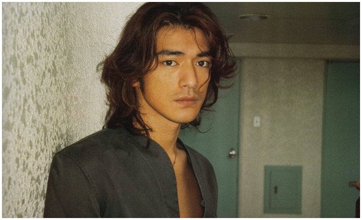 Takeshi Kaneshiro hay còn được gọi là Kim Thành Vũ, mang hai dòng máu Nhật - Trung.
