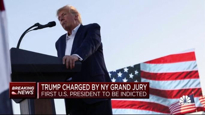 Cựu Tổng thống Trump lo lắng phiên tòa ở New York xét xử ông sẽ không được công bằng. Ảnh: NBC
