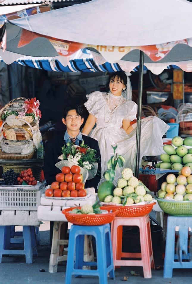 Cô bạn gen Z ‘gây sốt’ cộng đồng mạng với các bộ ảnh retro, ‘kể chuyện’ bằng ống kính - 2