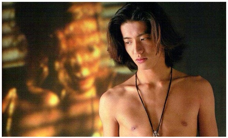 Kimura Takuya từng là tượng đài nhan sắc của làng giải trí Nhật Bản với vẻ đẹp lãng tử.&nbsp;
