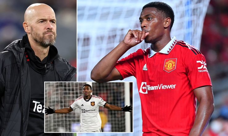 HLV Ten Hag trông đợi nhiều ở Martial