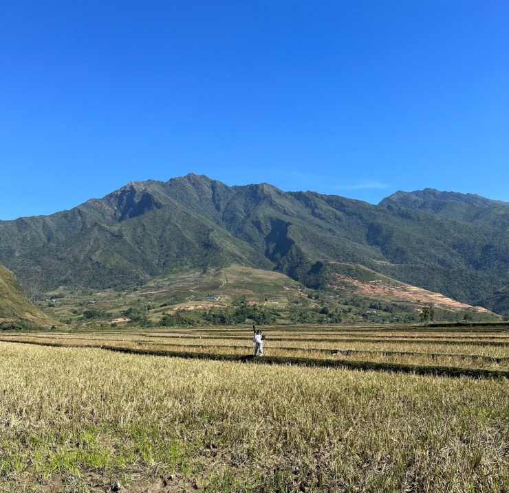 Đường chạy vào bản văn hoá Én Luông - Than Uyên - Lai Châu.