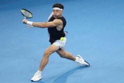 Nóng giải Brisbane & United Cup: Casper Ruud thắng thuyết phục, Zverev thắng nhọc 3 set