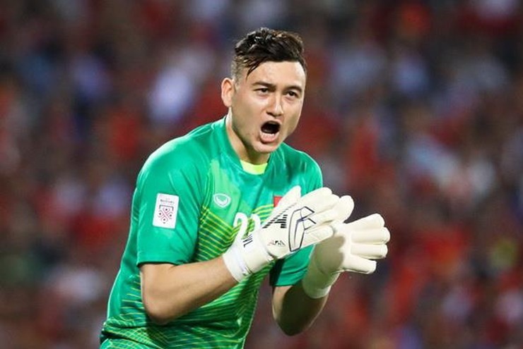 Đặng Văn Lâm vừa thông báo tin anh “lỡ hẹn” với Asian Cup 2023 vì chấn thương chân.
