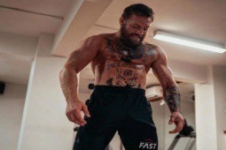 Nóng nhất thể thao tối 4/1: “Gã điên“ McGregor béo lên, Mercedes đau đầu tìm người thay Hamilton