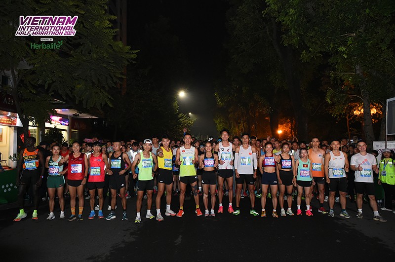 Gần 5000 VĐV chào năm mới 2024 với Giải Bán Marathon Quốc tế Việt Nam 2024 tài trợ bởi Herbalife  - 1