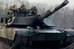 Loại vũ khí Nga khiến xe tăng M1 Abrams của Ukraine chưa thể xuất trận?