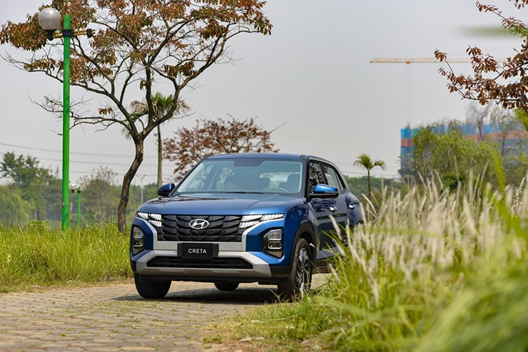 Giá xe Hyundai Creta niêm yết và lăn bánh tháng 1/2024 - 2