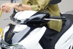 Bảng giá Honda SH125i đầu tháng 1/2024, chênh hơn 2 triệu đồng