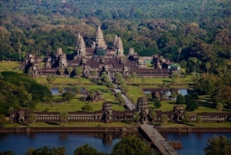 Công trình nào xuất hiện trên quốc kỳ Campuchia?