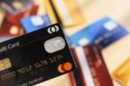 'Bốc hơi' gần 100 triệu sau khi nâng hạn mức tiền trong thẻ tín dụng