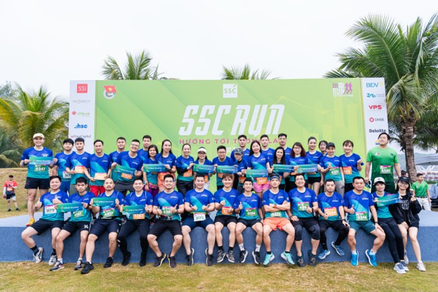 Gần 1.300 vận động viên tham dự giải chạy “SSC Run – Hướng tới tương lai” - 1