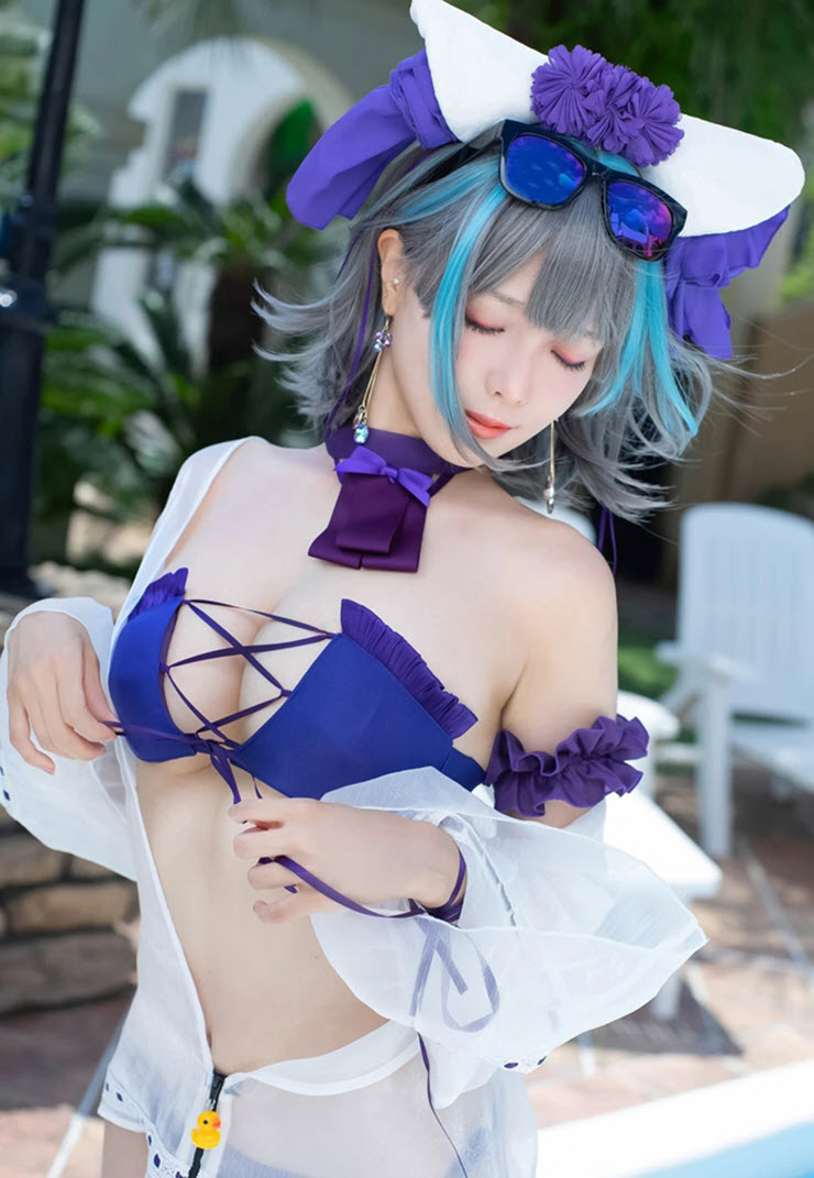 Màn cosplay nữ tướng game Azur Lane "đốt mắt" dân mạng - 6