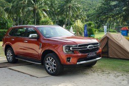 Ford tiếp tục ưu đãi 50% phí trước bạ cho dòng xe Everest