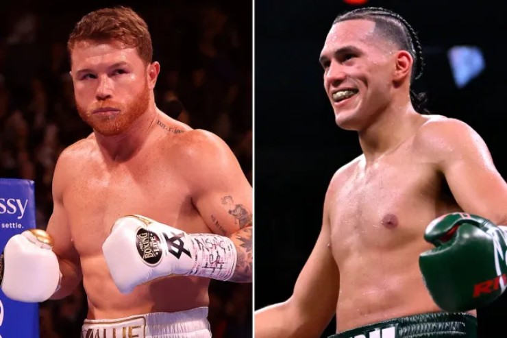 2. Canelo Alvarez (trái) đấu với David Benavidez (phải) hạng siêu trung