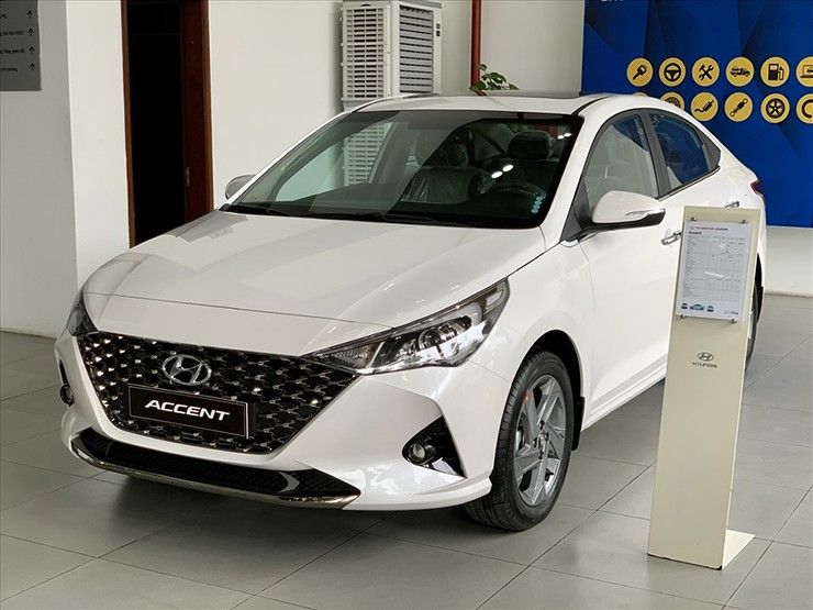 Giá xe Hyundai Accent niêm yết và lăn bánh tháng 1/2024 - 1