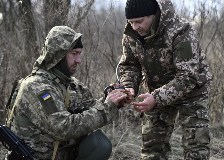 Lực lượng công binh Ukraine nói "Nga không ngừng đổi mới trong chiến thuật rải mìn".