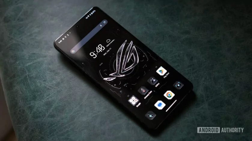 ASUS ROG Phone 8.