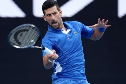 Trực tiếp tennis Djokovic - Prizmic: Sao trẻ bất lực, Nole thắng set 4 (Australian Open) (Kết thúc)