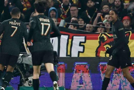 Video bóng đá Lens - PSG: Mbappe tạo đột biến, kết liễu cuối trận (Ligue 1)