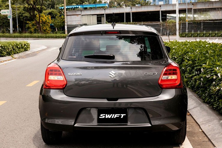 Suzuki Swift được ưu đãi tới 75 triệu đồng tại đại lý - 3