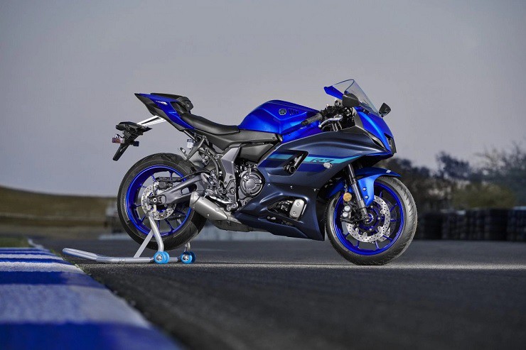 Yamaha YZF-R7 2024 ra mắt với màu mới cực "cháy" - 1