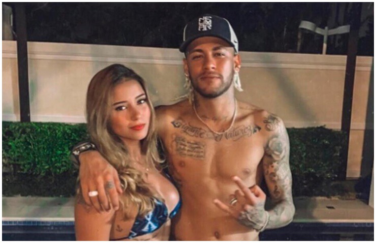 Neymar nổi tiếng là cầu thủ tài hoa với tình ái phức tạp.&nbsp;
