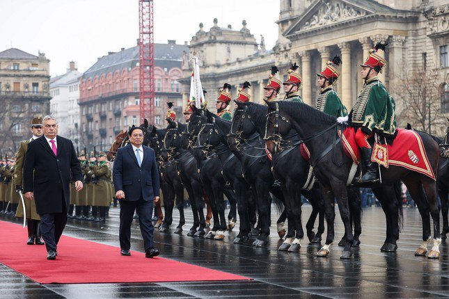 Trang trọng lễ đón Thủ tướng Phạm Minh Chính thăm chính thức Hungary - 3