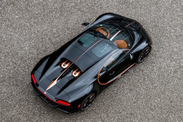 Siêu xe Bugatti Chiron cuối cùng xuất xưởng - 1